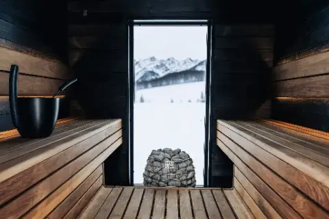Sauna przed czy po treningu – co wybrać dla lepszej regeneracji?