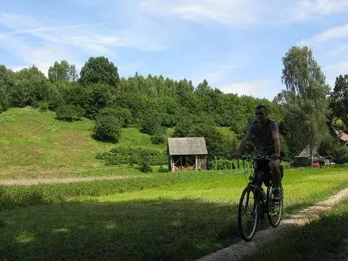 Trasy rowerowe w Kazimierzu Dolnym: odkryj najlepsze szlaki i atrakcje
